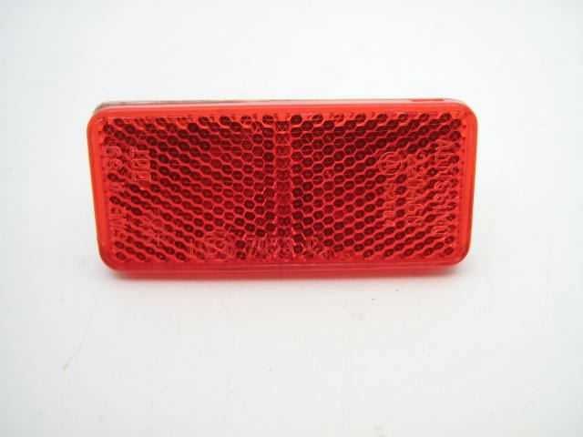 RED REFLECTOR
