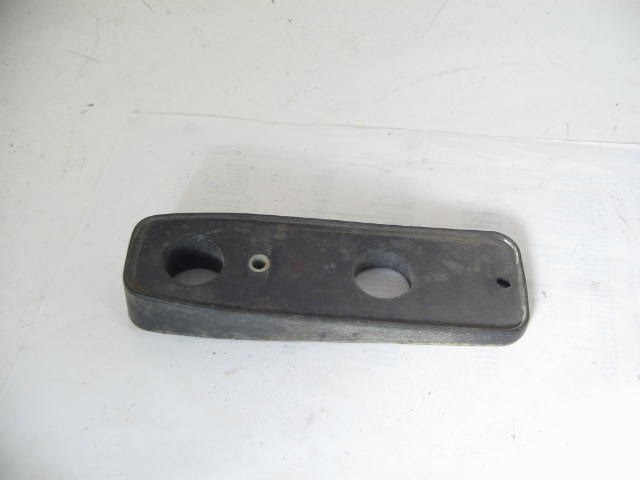 1970 RT REAR SIDE MARKER BASE