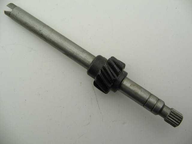 OIL PUMP DRIVE GEAR ASSEMBLY