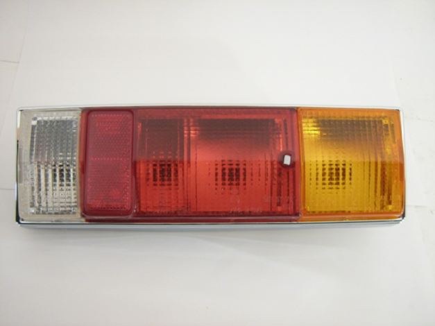 1970-78 RIGHT TAIL LAMP ASSY