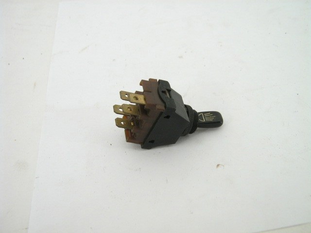 1971-72 HEADLAMP SWITCH