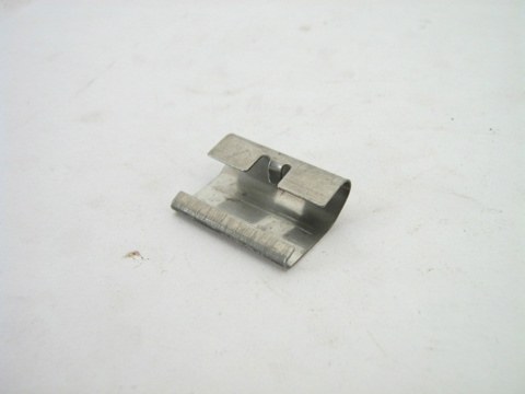 WINDSHIELD TRIM FISHPLATE