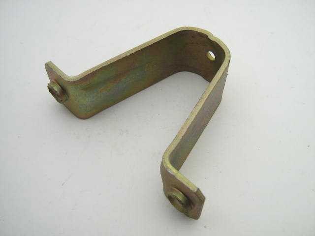 INNER SWAY BAR MOUNT BRACKET