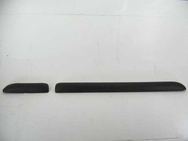 LHD UNDER DASH KNEE PAD SET