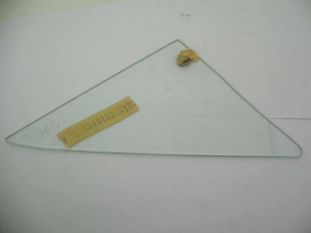 RIGHT WING VENT GLASS