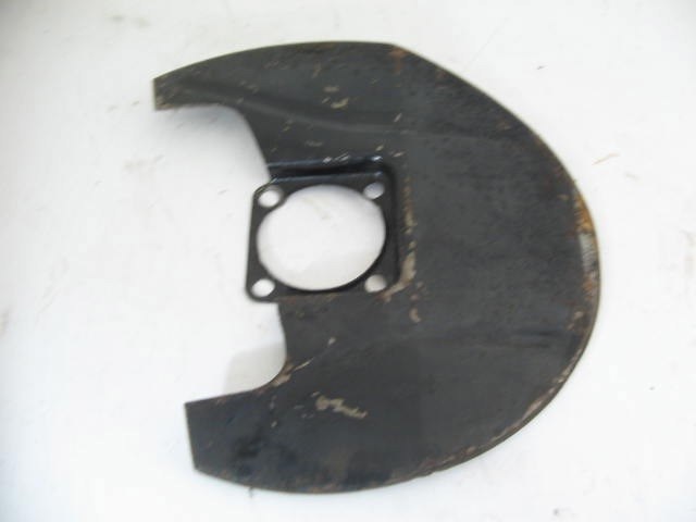 LEFT FRONT BRAKE BACKING PLATE