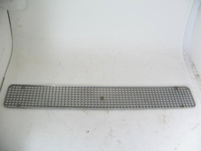 GRILL FOR FRONT HOOD