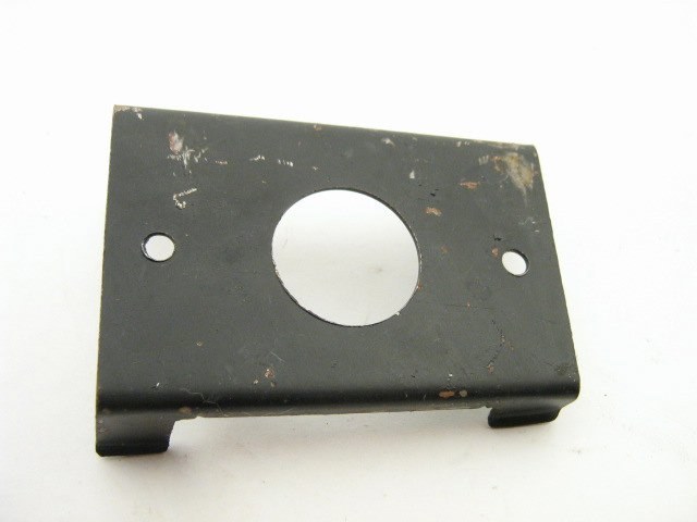 RIGHT FRONT SIDEMARKER BRACKET