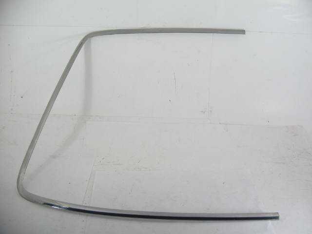 WINDSHIELD RIGHT BRIGHT TRIM