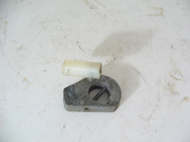 RT DOOR LOCK ALUMINUM FINGER