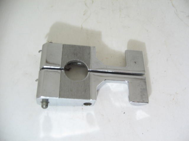 ENGINE+ R HOOD RELEASE HANDLES