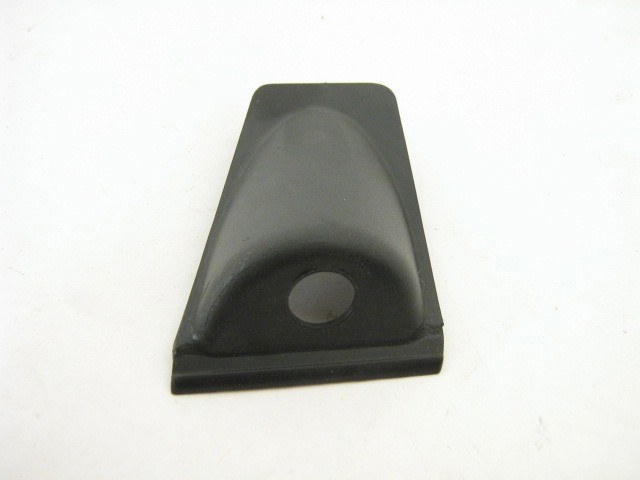 RIGHT PLASTIC AROUND LOCK KNOB