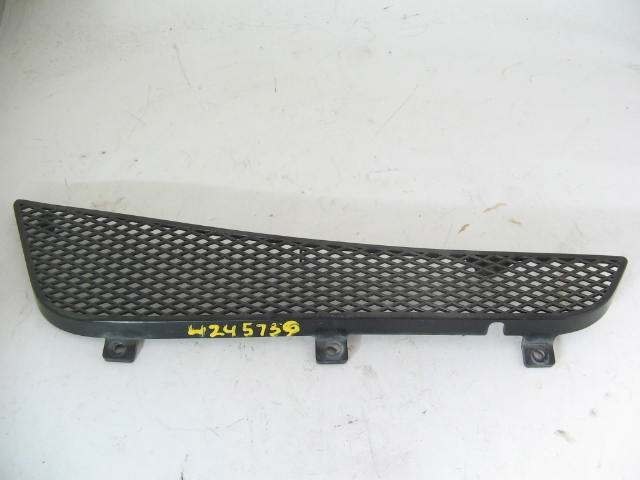 RIGHT FRONT COWL VENT