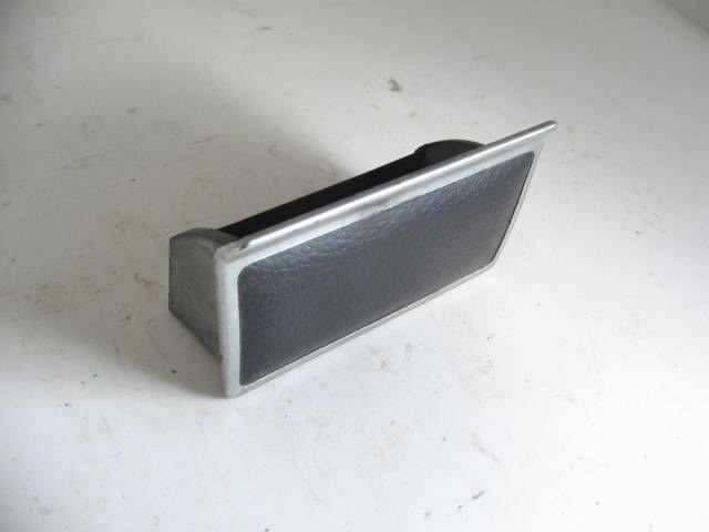 ASHTRAY WITHOUT HOUSING