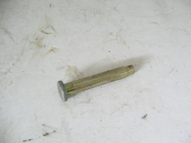 PIN TO RETAIN 4246300 IN TRUNK