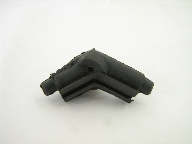 LEFT REAR WEATHERSTRIP JOINER