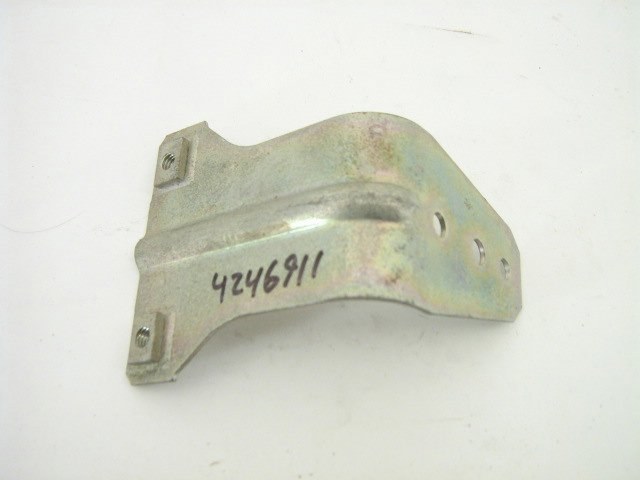 REVERSE LAMP MOUNTING BRACKET