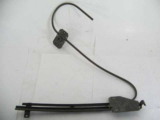 LEFT DOOR WINDOW REGULATOR