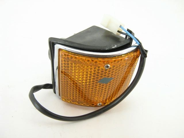 1971-76 RIGHT FRONT LAMP ASSY