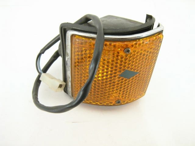 1971-72 RIGHT TURN SIGNAL ASSY
