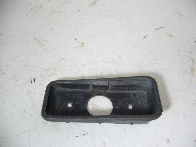 LEFT RR BLK SIDEMARKER SUROUND