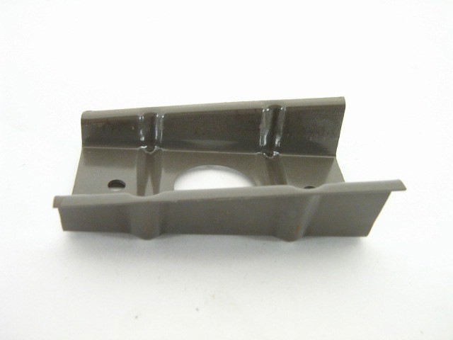 LT RR SIDEMARKER RETAINER BRKT