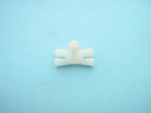 BRIGHT TRIM RETAINER CLIP