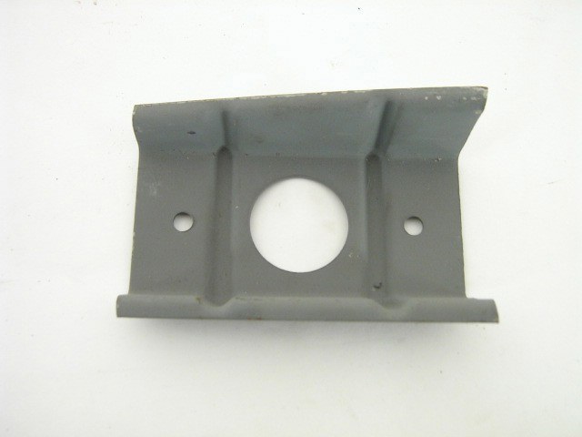 RIGHT FRNT SIDEMARKER RETAINER