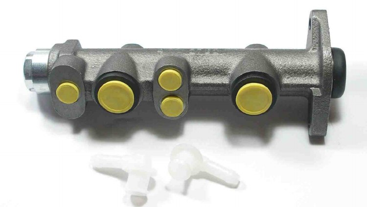 BRAKE MASTER CYLINDER