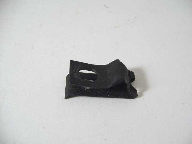CONTROL WIRE HOUSING RETAINER