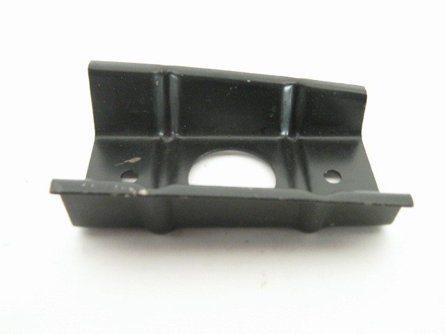 LEFT FRONT SIDEMARKER BRACKET