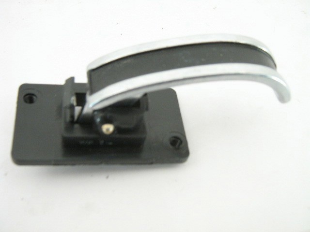 1975-78 INNER DOOR HANDLE