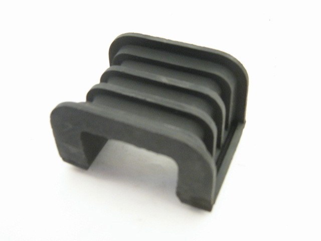 LOWER RADIATOR MOUNT PAD