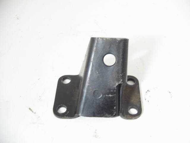 LEFT ENGINE MOUNT SUPPORT