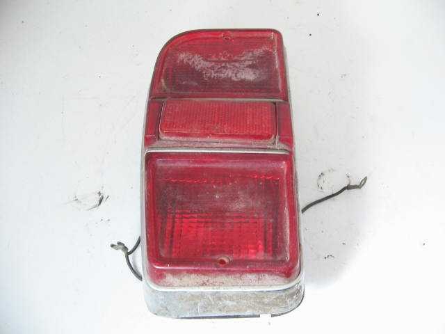 1973-76 LEFT TAIL LAMP ASSY