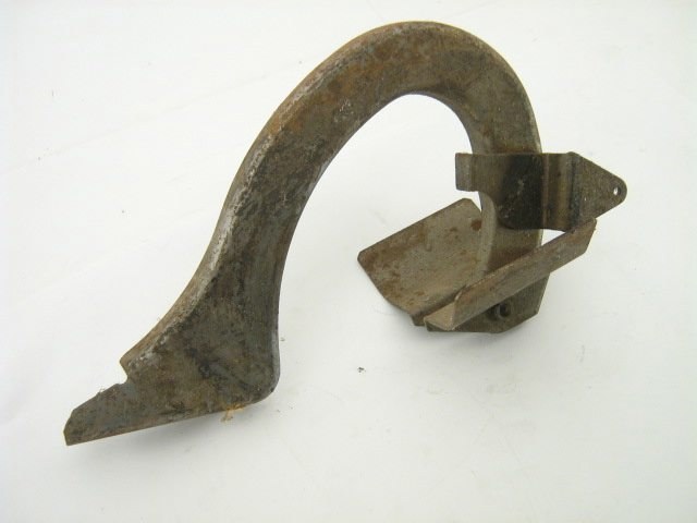 1971-75 LEFT TRUNK HINGE