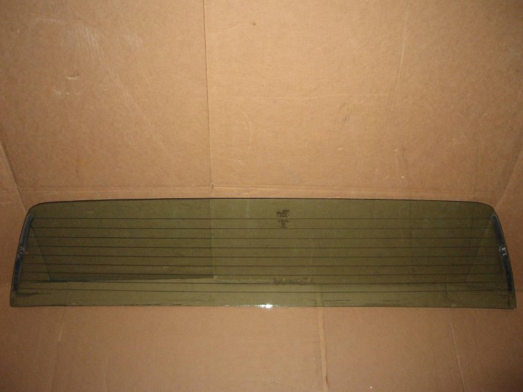 REAR WINDOW GLASS
