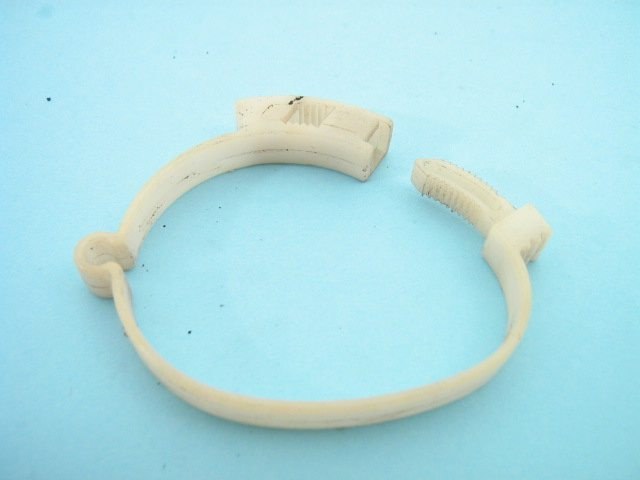 CLIP CLAMP