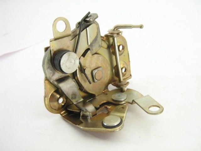 LEFT FRONT DOOR LATCH
