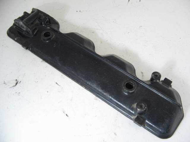 INTAKE VALVE COVER W/EGR MOUNT