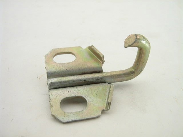 TRUNK CATCH