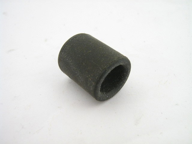 AIR PUMP BOLT INSULATOR BUSH