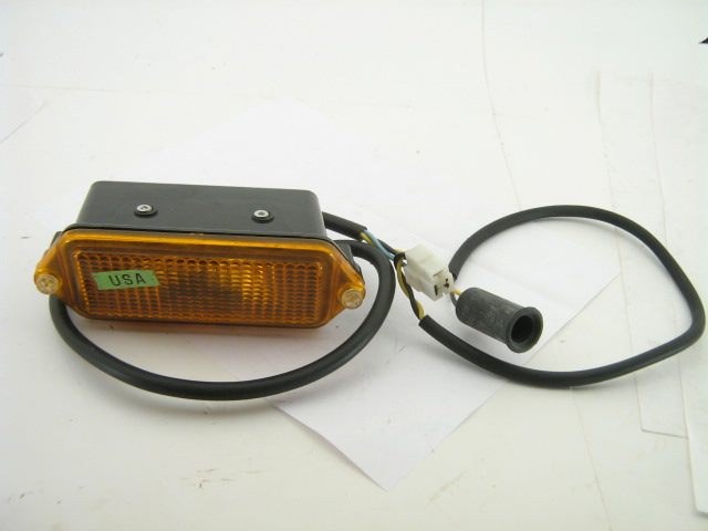 1974 FRONT TURN/PARKING LAMP