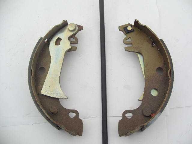 LEFT REAR FRONT BRAKE SHOE