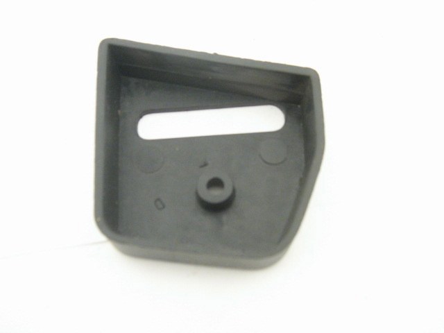 1974 RIGHT FRONT INNER COVER