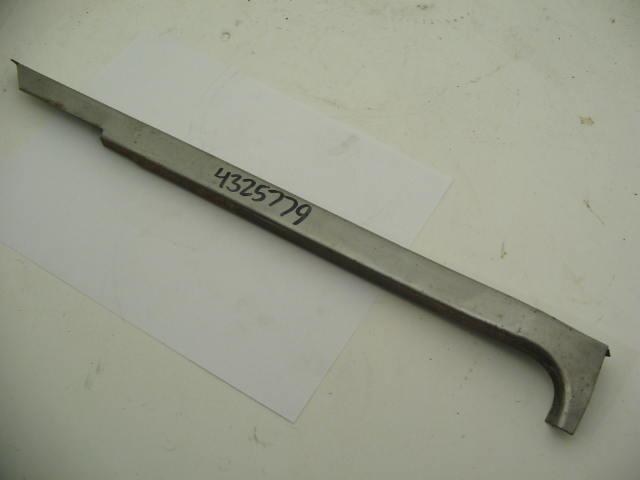 DRIP RAIL FOR LEFT REAR FENDER