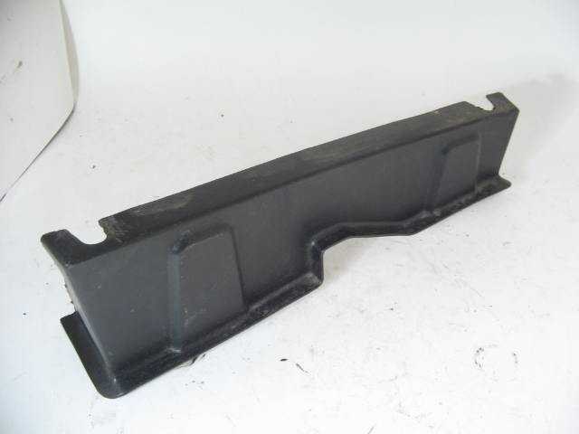 LEFT SEAT MOUNT COVER