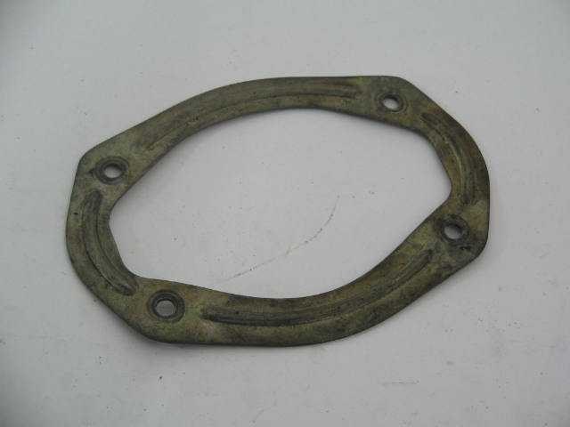 AIR CLEANER TO CARB RETAINER