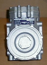 PISTON TYPE A/C COMPRESSOR