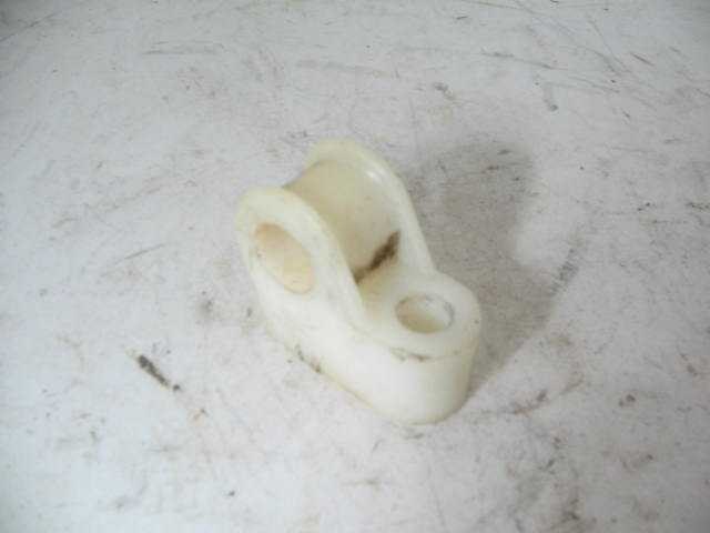 THROTTLE PEDAL SHAFT SUPPORT